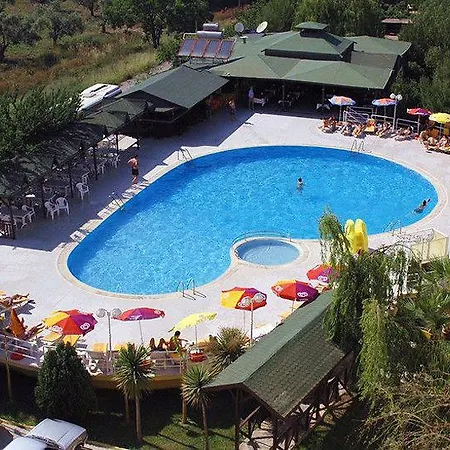 Hotel Flora 3*