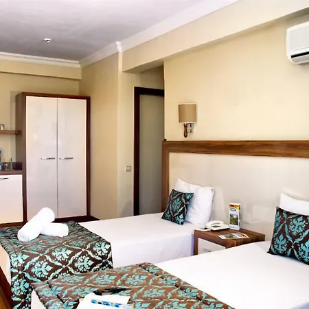 Hotel Flora Soğucak