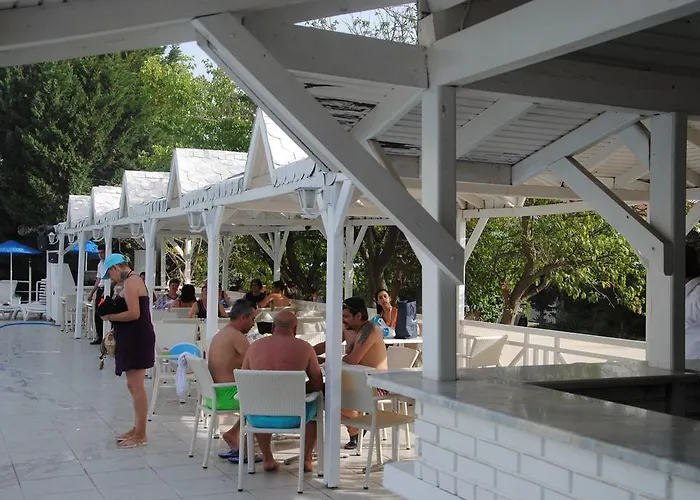 Ξενοδοχείο Flora Soğucak